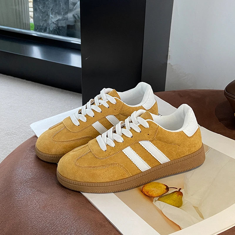 2025 Autumn New  Fashionable Comfortable Casual Sneakers Retro Thick-soled Sneakers Women's College Style Board Shoes Big Size