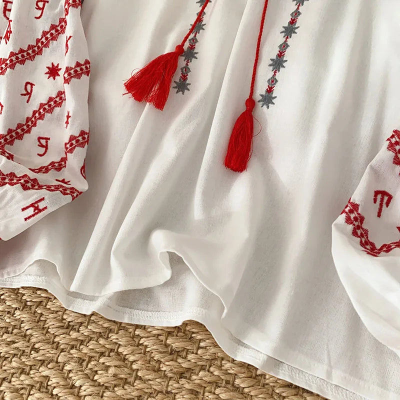 New Women's Bohemia Blouse Embroidered Autumn Spring O-neck Collar Bow Tie Lantern Sleeve Top Blusas Mujer Female Tops BL021